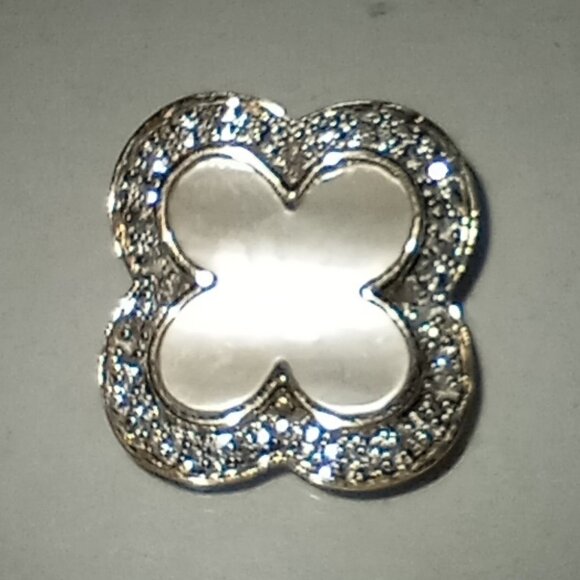 14Kt Yellow Gold Mother of Pearl & Diamond Slide - Picture 1 of 4